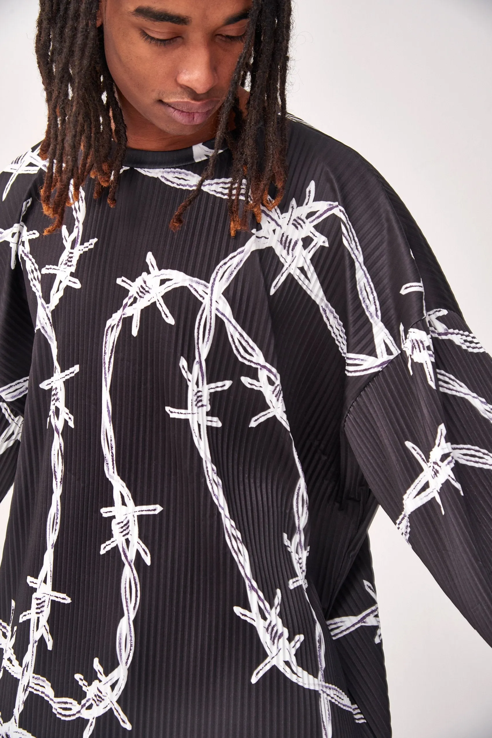 Barbed Wire Printed Pleated Sweatshirt