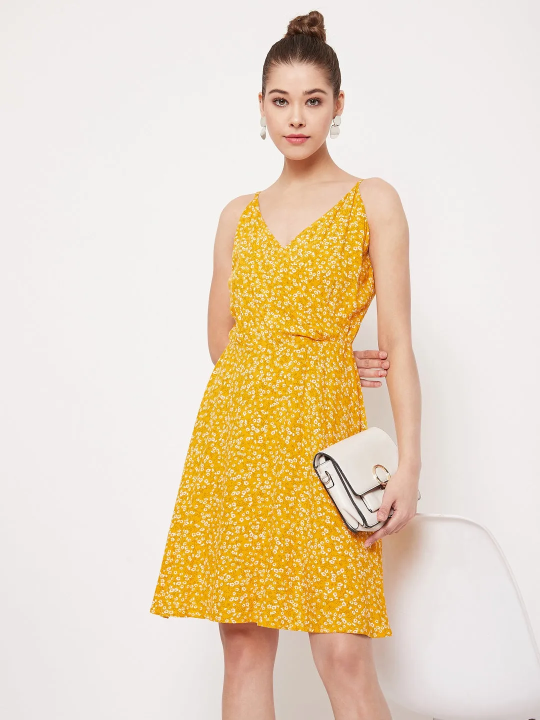 Berrylush Women Yellow & White Floral Printed V-Neck Fit & Flare Mini Dress