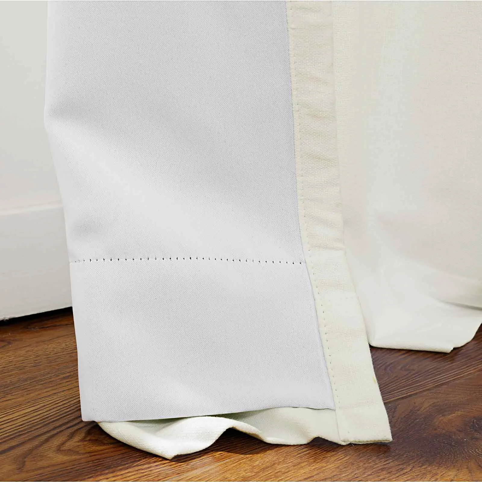 Broad 100% Cotton Plain Weave Curtain Pleated