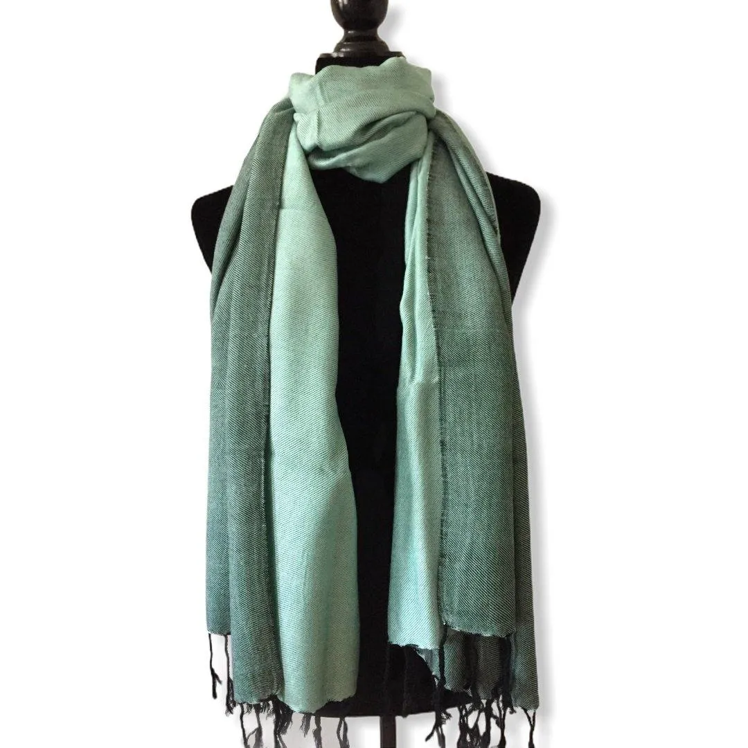 Double-faced Diagonal Shawl - Pistachio & Black