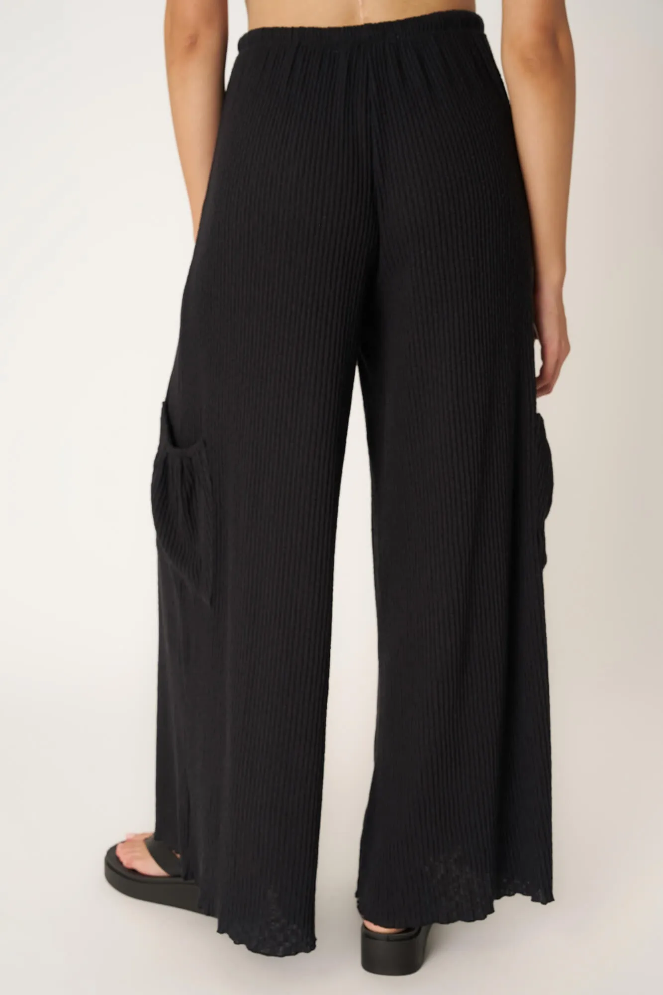 Never Better Textured Wide Leg Pant - Black