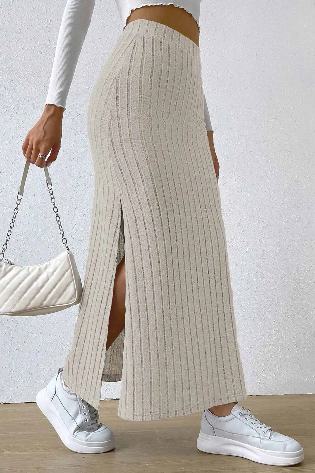 Solid Color Slit Knitted Skirt