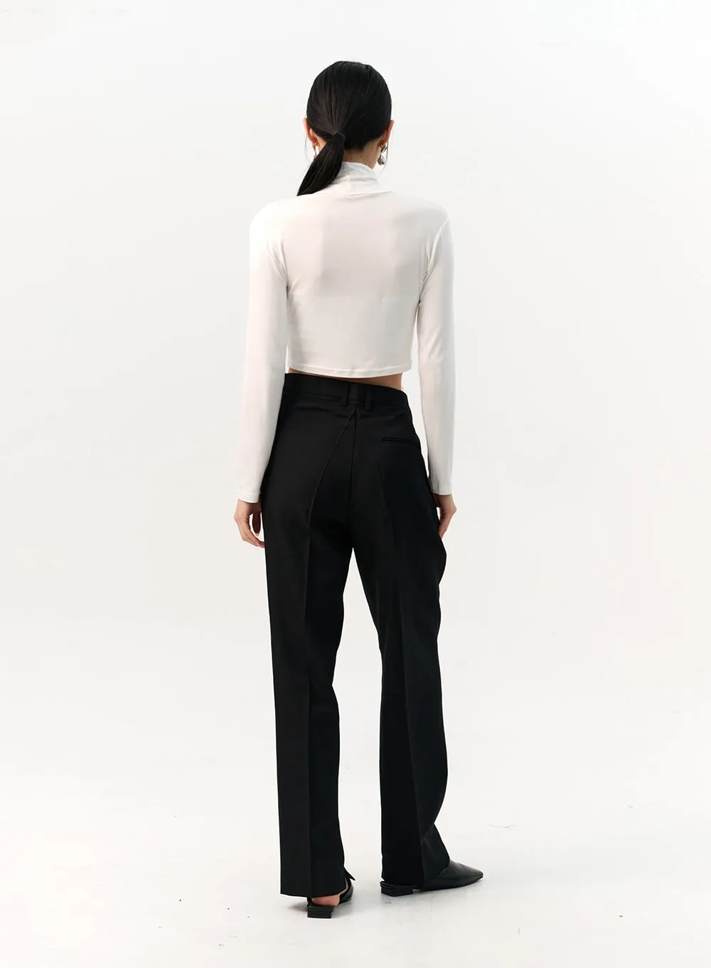 Solid Long Sleeve Turtleneck Crop IO320